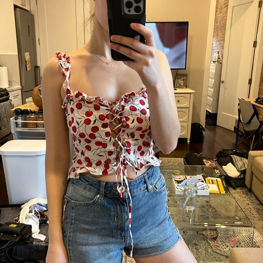 Reformation Cherry Top